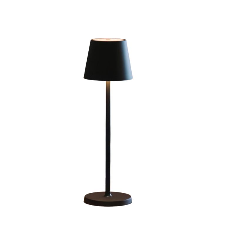 Design scandinave lampe LED sans fil, intensité réglable, aluminium moderne, portable.