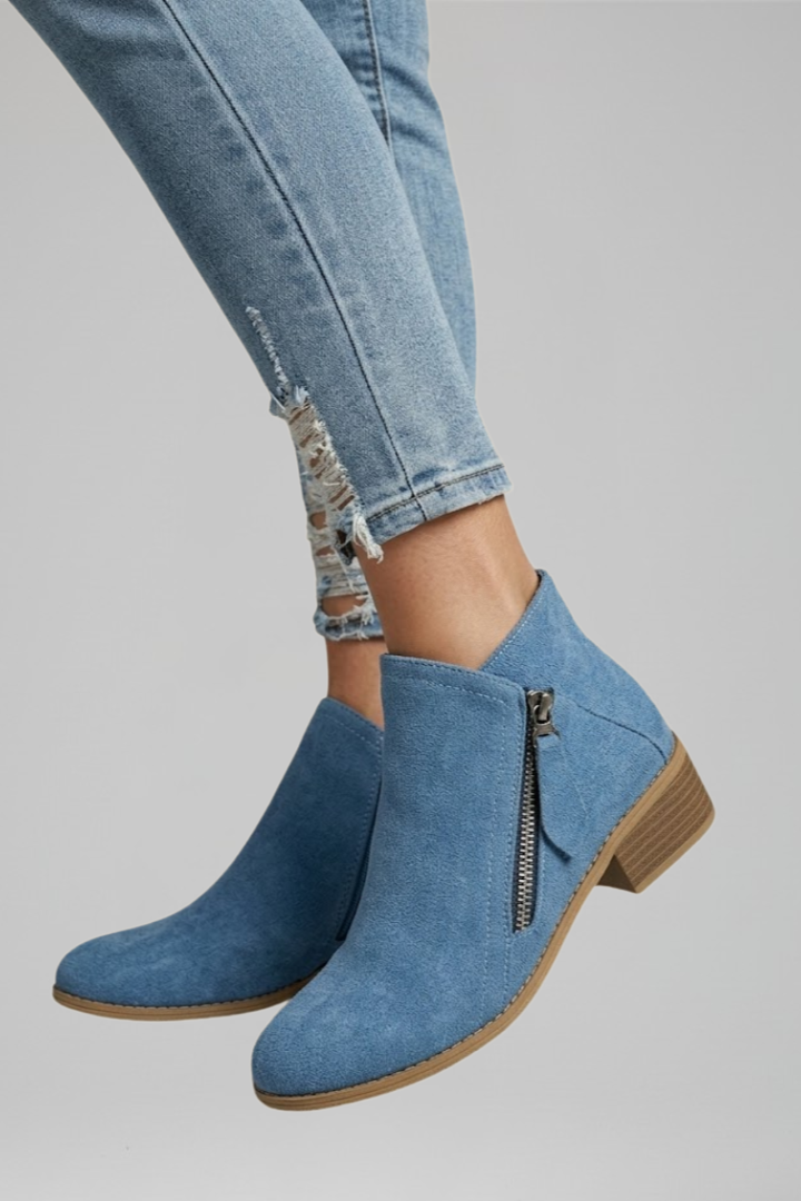 Bottes femme Sylvie élégantes avec fermeture éclair latérale, talon carré, parfaites pour l'automne.