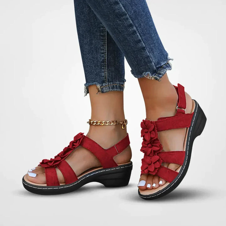 Sandales bohèmes à plateforme florale, bout ouvert, décontractées pour femmes. Idéales pour l'été.