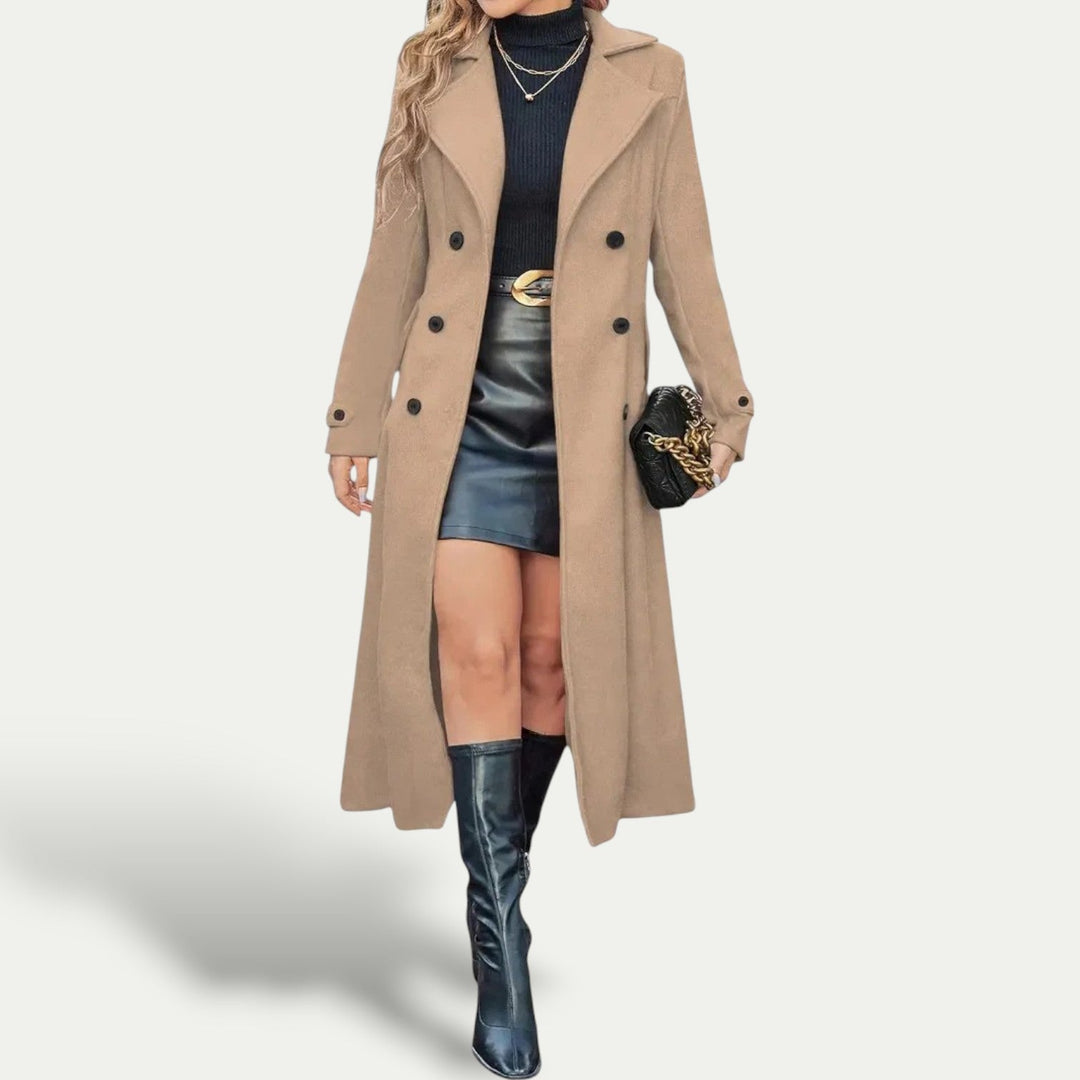 Manteau long femme kaki, design à double boutonnage. Tendance et élégant pour une silhouette raffinée.