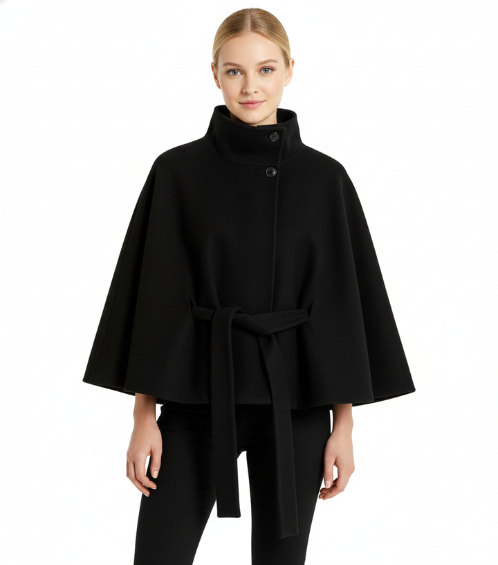 Vue de dos du manteau long femme tendance, avec ceinture amovible et ligne épurée.