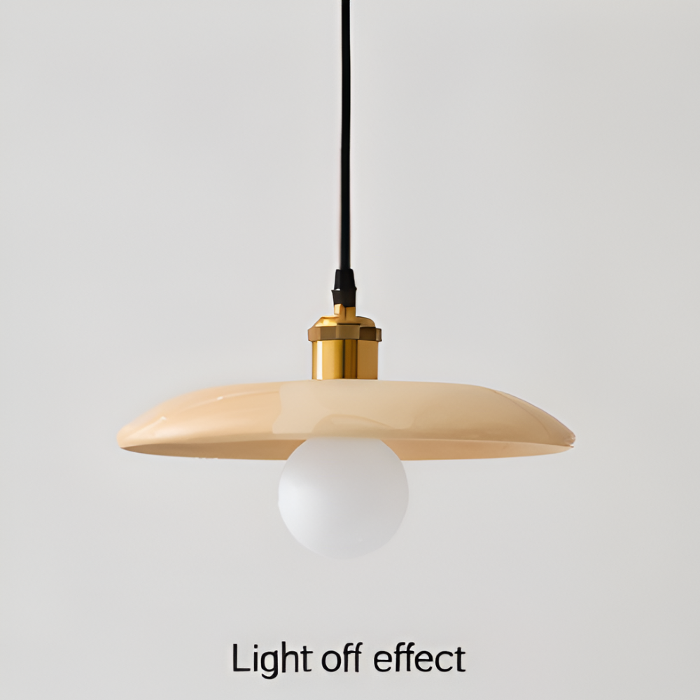 Suspension en bois de chêne, design japonais, éclairage doux idéal pour salon ou chambre.