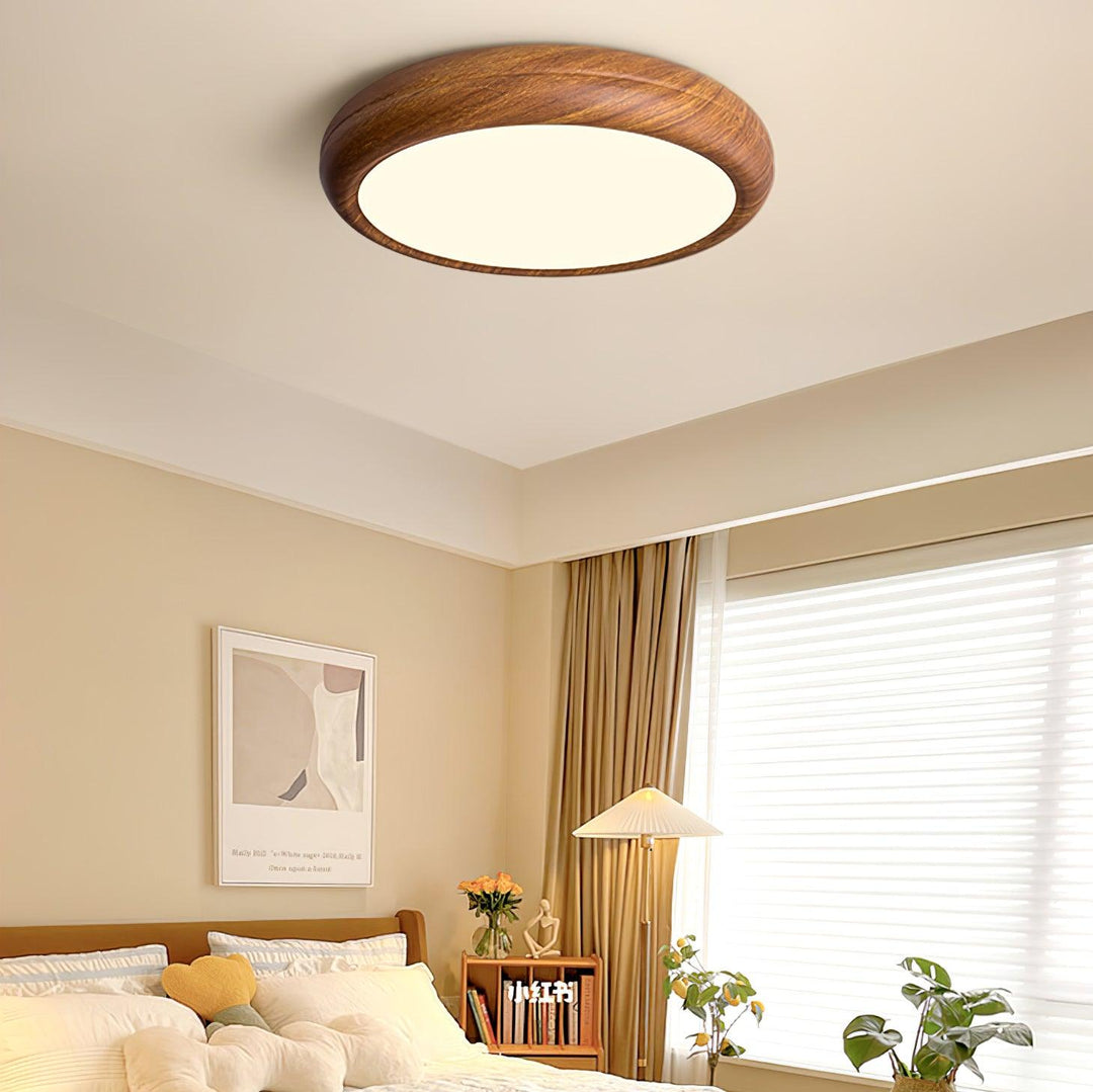 Lampe de plafond LED effet bois, inspiration scandinave, épurée.