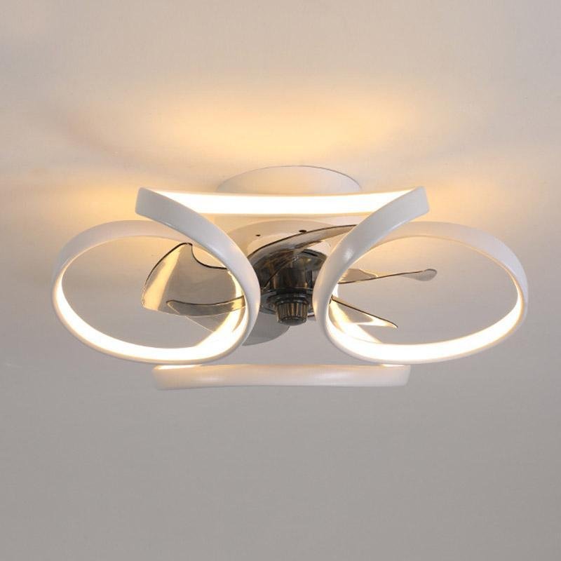 Ventilateur de plafond LED design fleur. Apporte éclairage moderne et air frais avec style et discrétion à la maison.