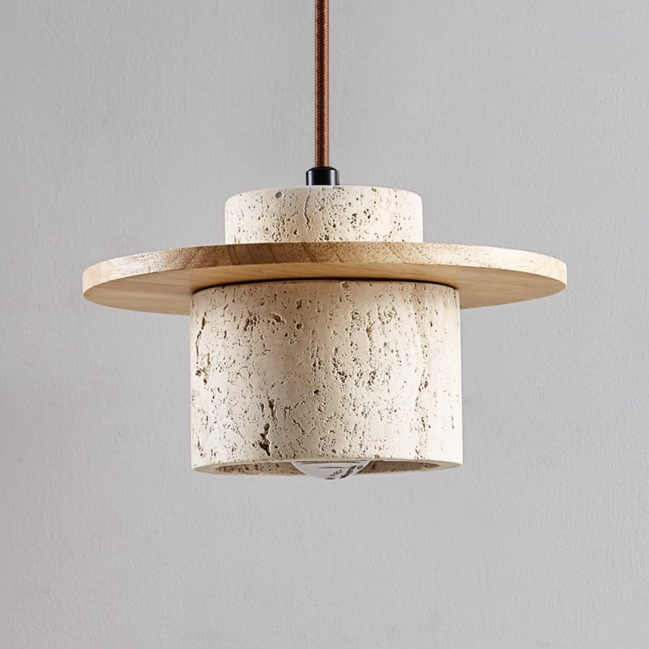 Élégante suspension LED en travertin, pierre naturelle. Luminaire décoratif moderne pour tout intérieur design.