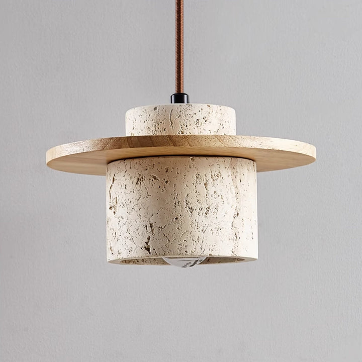Élégante suspension LED en travertin, pierre naturelle. Luminaire décoratif moderne pour tout intérieur design.