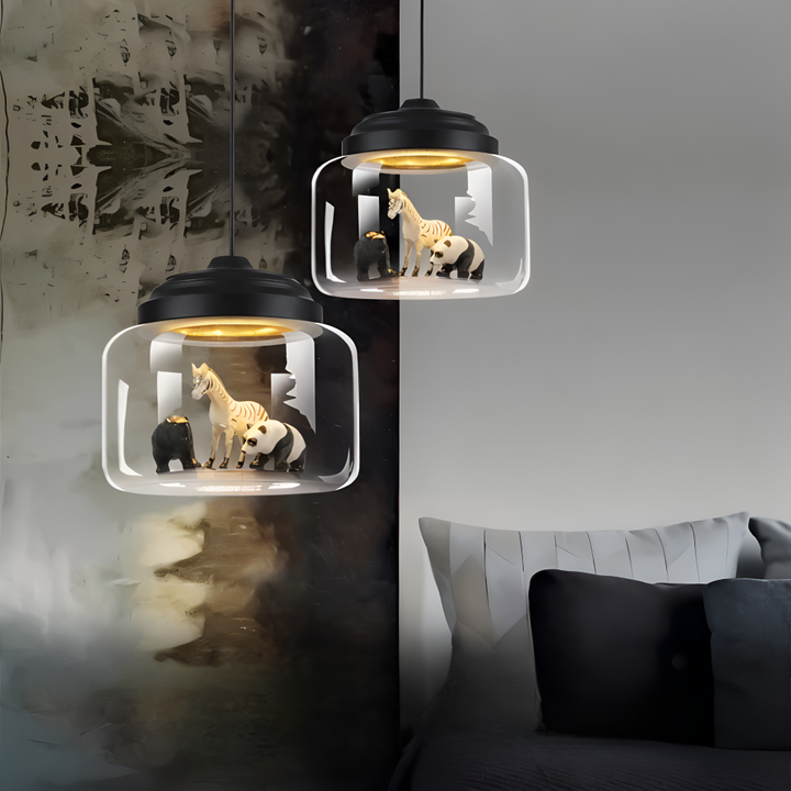 Lampe suspendue nordique pour chambre d'enfant, design moderne et éclairage doux et sécurisant.