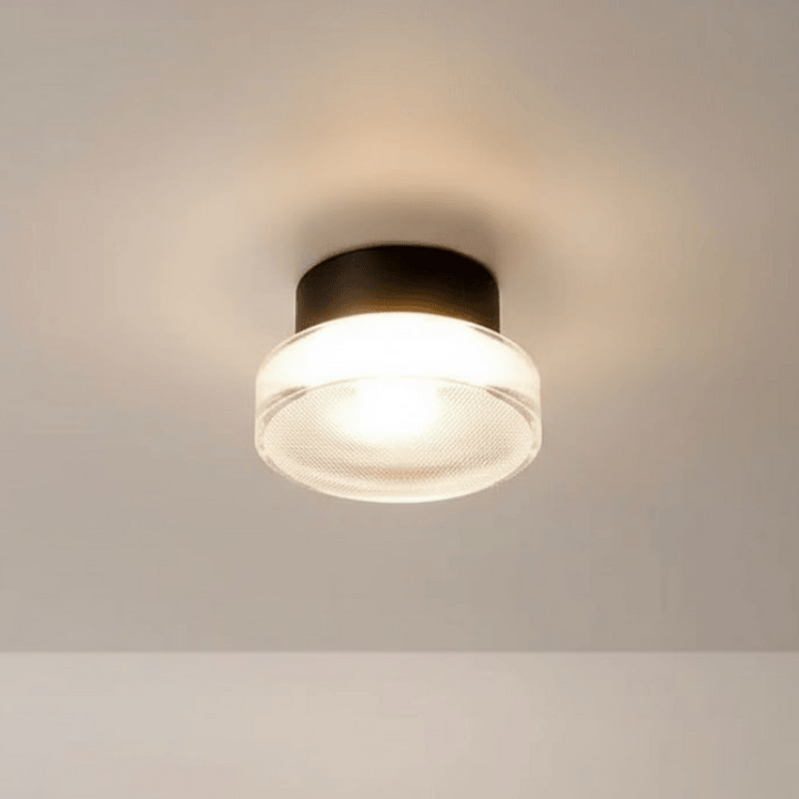 Applique murale LED moderne et élégante, dimmable, lumière blanc chaud ajustable pour tout intérieur contemporain.