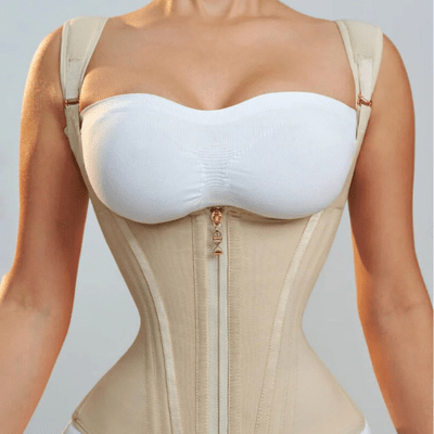 Bodyshaper invisible sous les vêtements, sculpte la silhouette des femmes pour une allure impeccable.