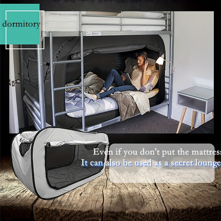 Lit portable avec tente intégrée pour le camping. Assure protection insectes et confort optimal en extérieur.