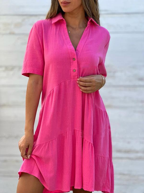 Magnifique robe courte ample pour femme en lin-coton, col V boutonné. Style décontracté et mode été.