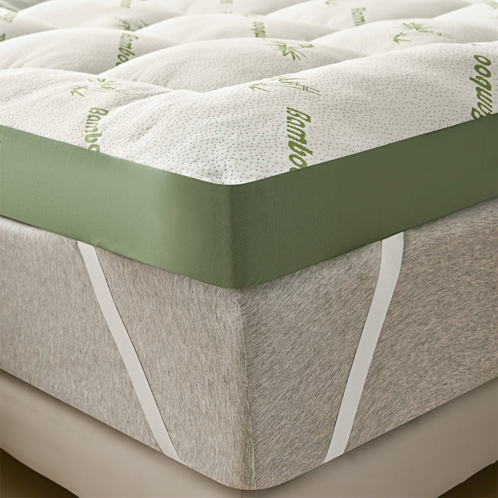 Améliorez votre chambre avec le surmatelas King Size BambooDream, frais, doux et offrant un soutien dorsal.