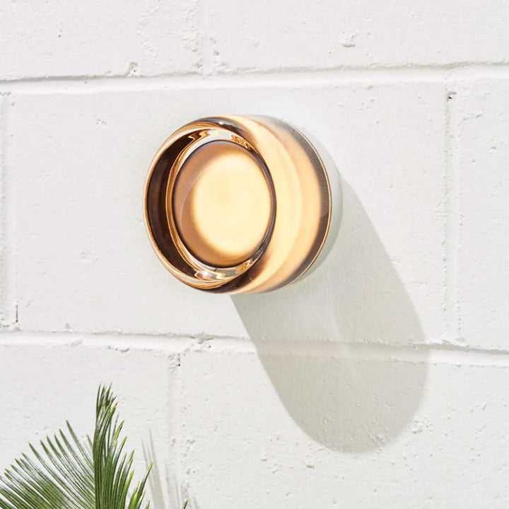 Applique murale LED moderne, éclairage élégant et design contemporain pour votre intérieur.