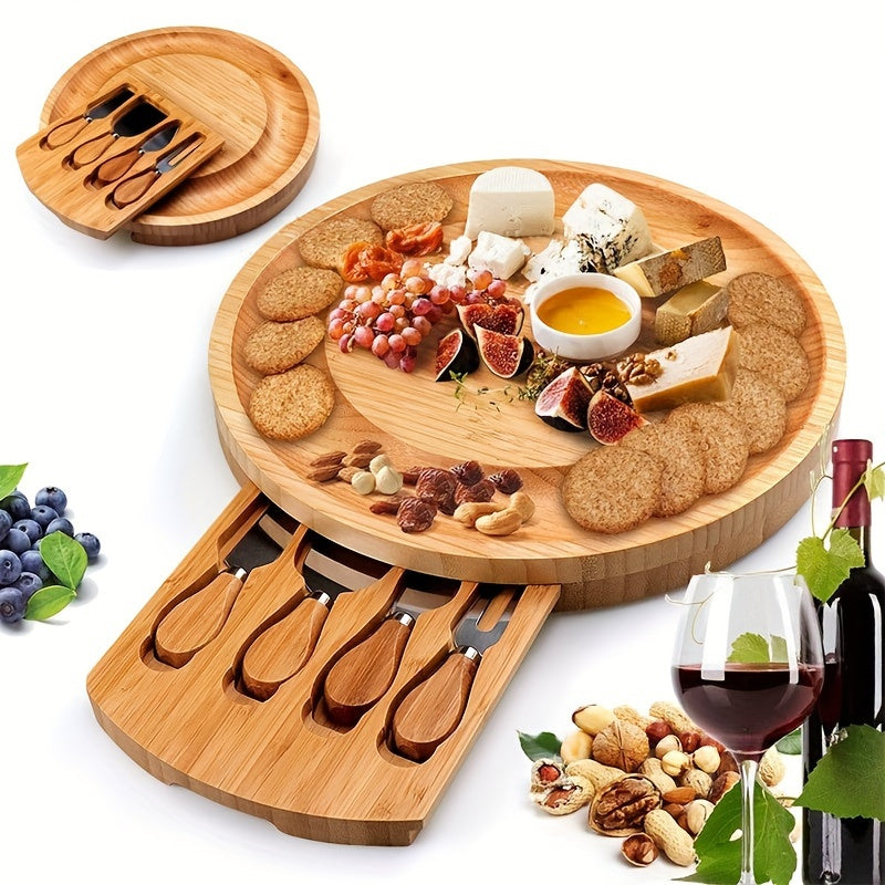 Plateau de service en bambou naturel pour fromage et apéritif. Comprend des couteaux, idéal pour recevoir.