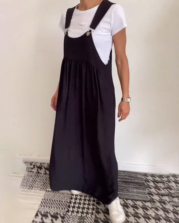 Robe salopette longue bleue pour femme, confortable et polyvalente, idéale pour le quotidien.