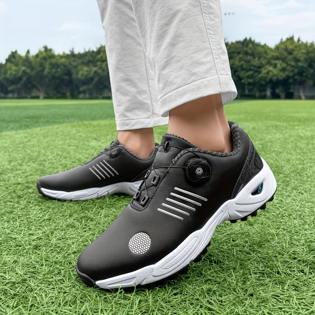 Chaussures de golf hommes, respirantes et légères, avec système rotatif pour un enfilage facile et une adhérence fiable.