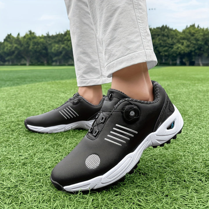 Chaussures de golf hommes, respirantes et légères, avec système rotatif pour un enfilage facile et une adhérence fiable.