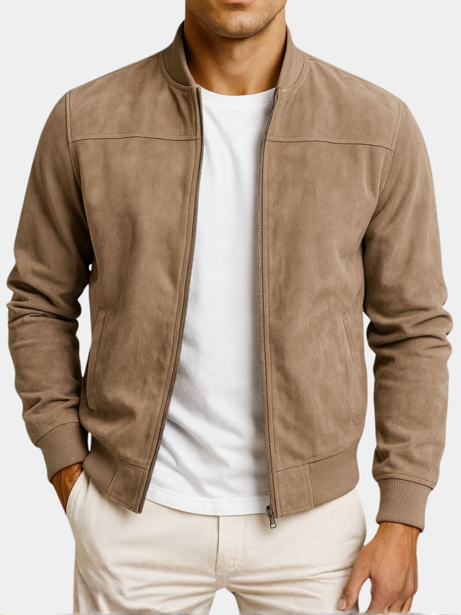 Veste homme élégante noire, coupe ajustée. Parfaite pour un style décontracté ou habillé, confort quotidien.