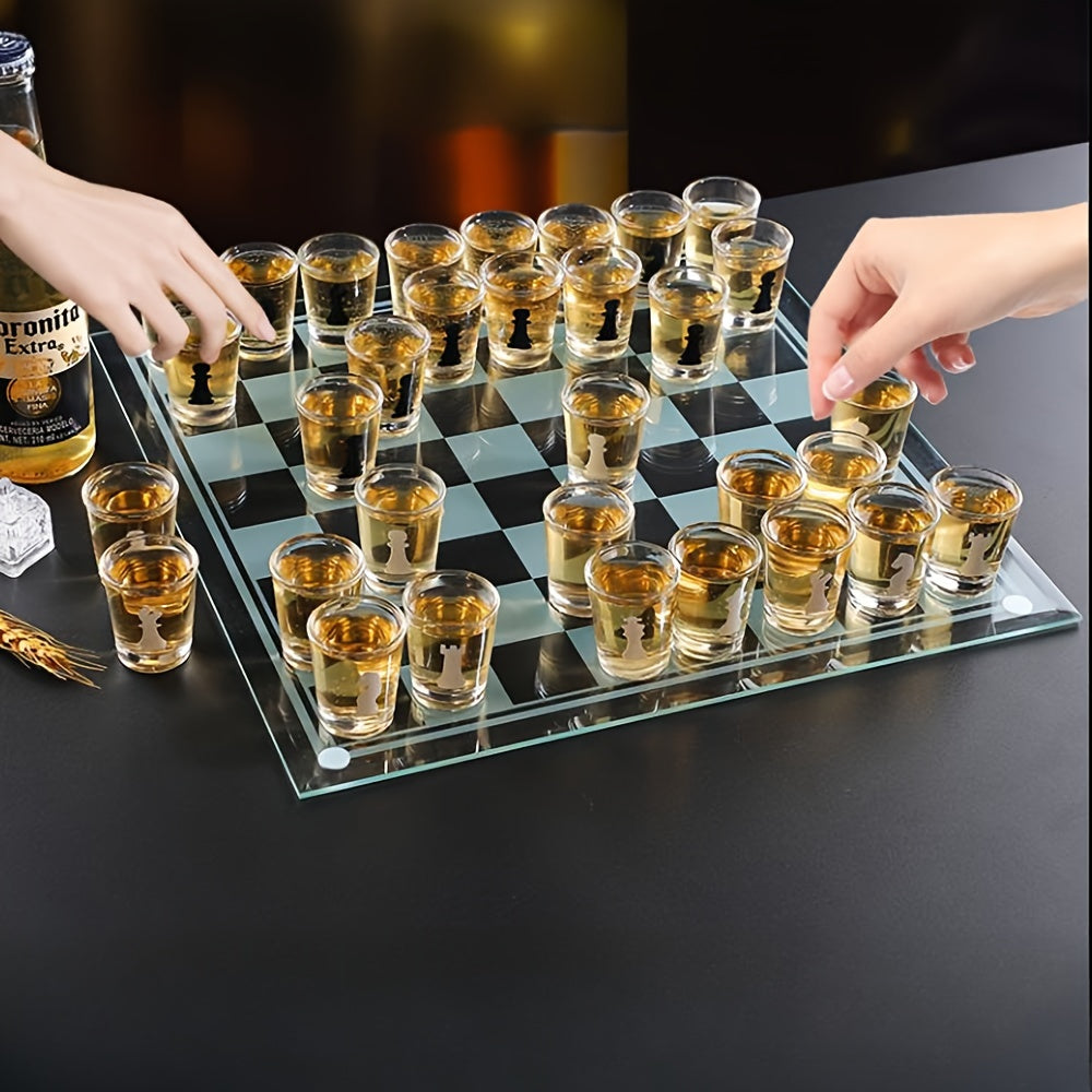 Gros plan sur les verres à shot du jeu d'échecs à boire, chacun représentant une pièce, prêts à être remplis.