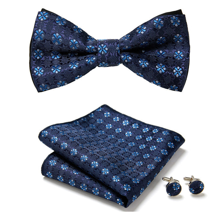 Nœud papillon, pochette, boutons de manchette homme pour un style impeccable et chic.