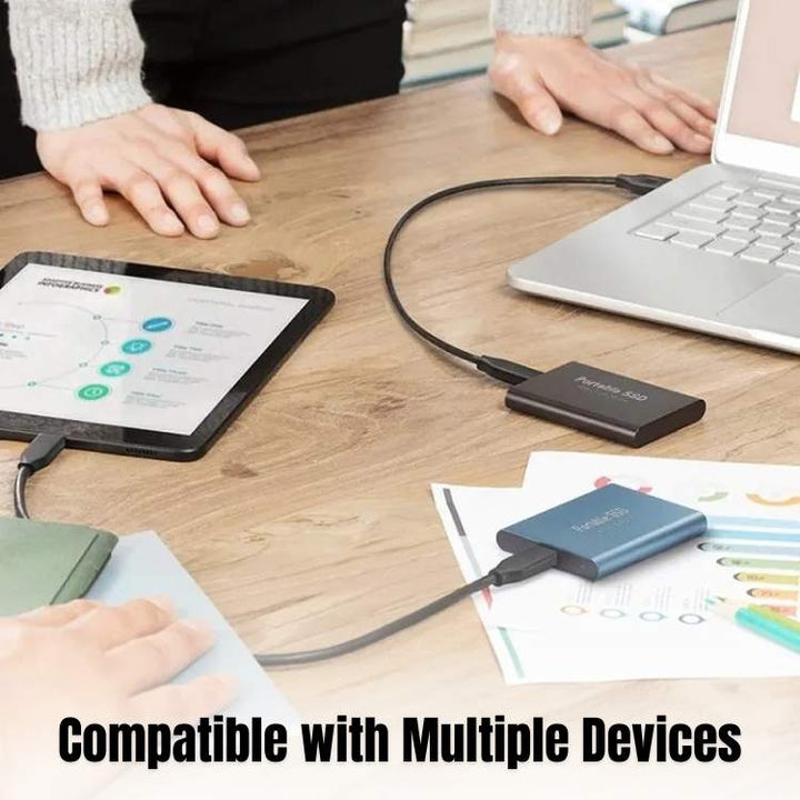 Disque SSD portable USB 3.1 ultra-rapide, couleur rouge, idéal pour le stockage et transfert de fichiers volumineux.