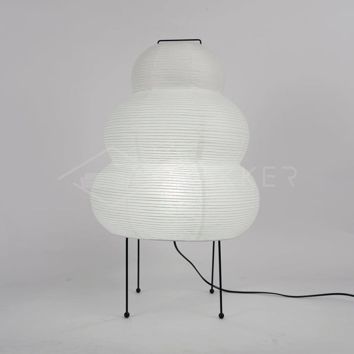 Esthétique japonaise: lampe de table en papier, luminaire élégant pour salon ou chambre.
