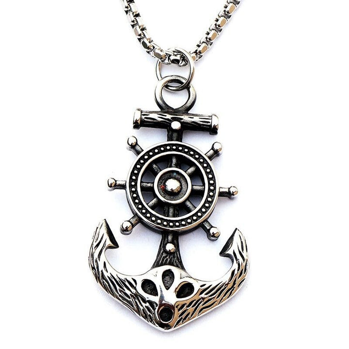Bijou chic: collier femme avec pendentif scintillant, accessoire intemporel et mode.