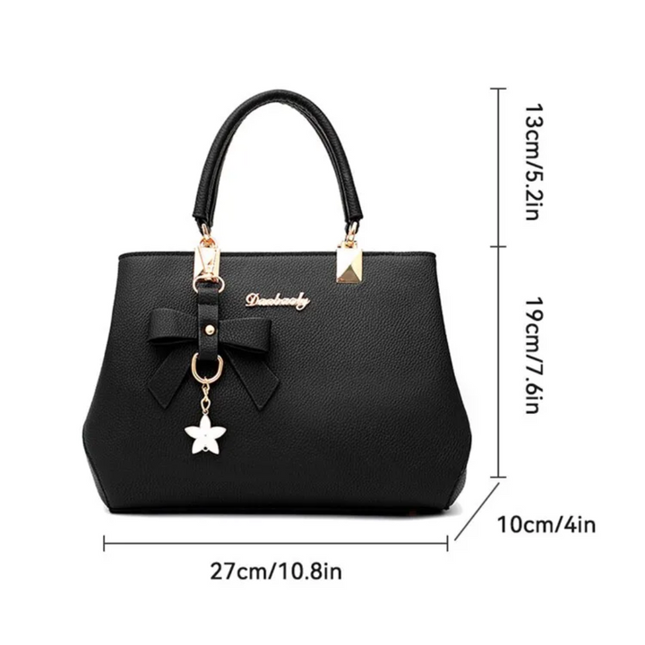 Sac à bandoulière femme tendance avec détails fantaisie. Pour un look chic et moderne chaque jour.