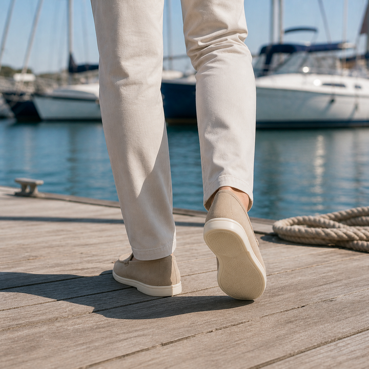 Mocassins homme, chaussures à enfiler idéales pour un style bureau ou casual.