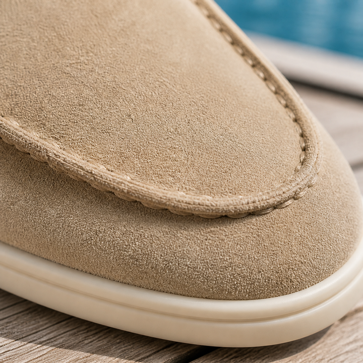 Paire de mocassins homme confortables, bout rond, légers, parfaites pour le quotidien.