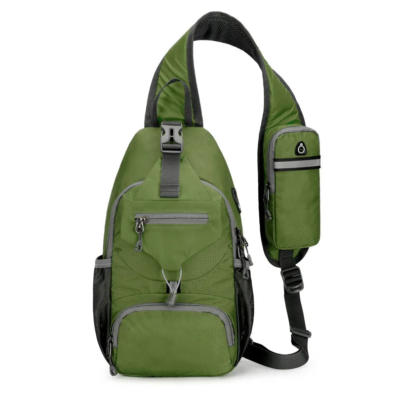 Élégant sac à dos anti-vol pour femmes voyageuses, conçu pour la sécurité et le confort en ville.