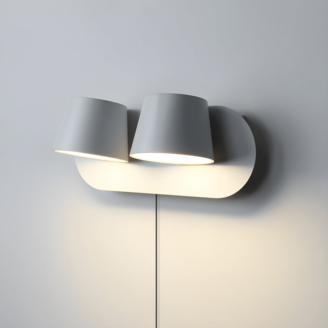 Applique liseuse LED murale, design moderne pour chambre à coucher. Idéale comme éclairage de chevet orientable.