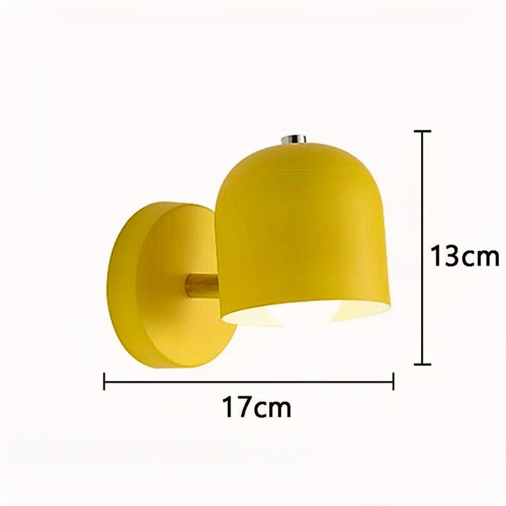 Lampe murale scandinave moderne pour salon ou chambre. Crée une ambiance lumineuse colorée et design.