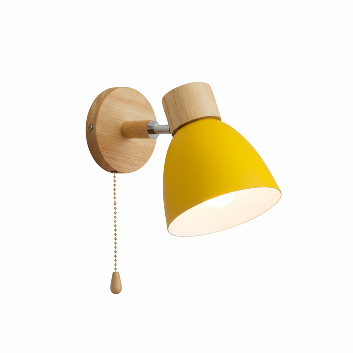 Applique murale design scandinave en bois et fer, éclairage doux pour chambre ou bureau moderne.