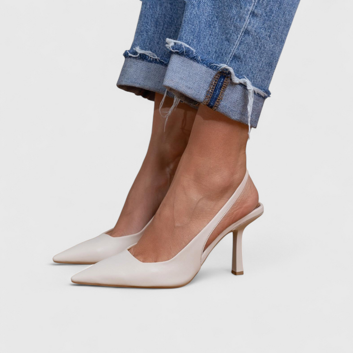 Escarpins femme slingback, bout pointu raffiné, talon fin. Chaussure élégante pour un style mode femme.