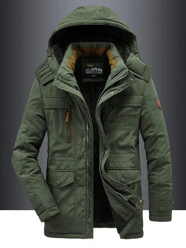 Parka homme chaude et élégante, veste hivernale à capuche. Confort et style militaire pour l'hiver.