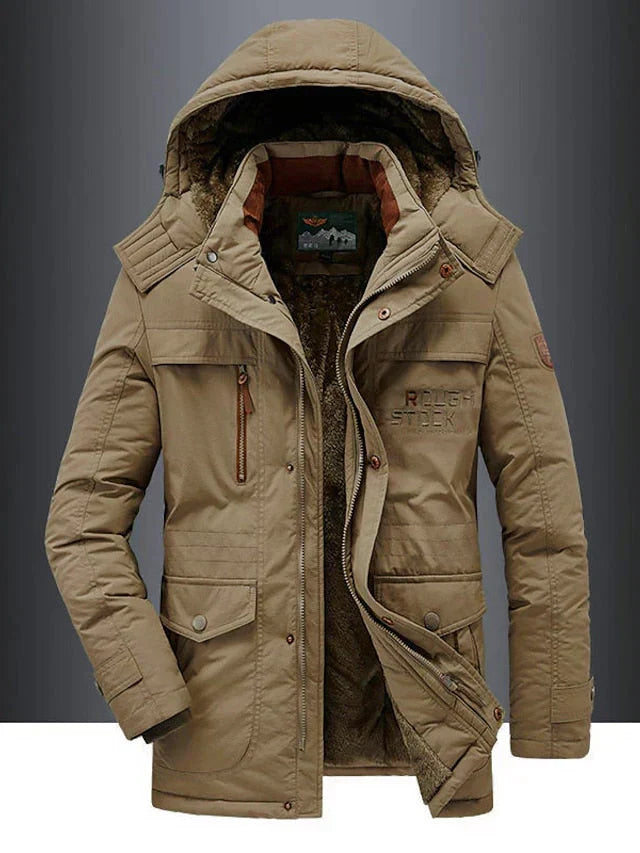 Parka homme style militaire, veste hivernale chaude à capuche. Confort et protection élégante contre le froid.