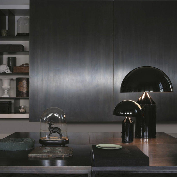 Lampe de chevet LunaShine, un luminaire moderne pour une chambre à coucher raffinée.