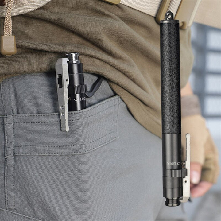 Canne pliable unisexe avec poignée ergonomique, offrant confort et soutien pour la marche quotidienne.