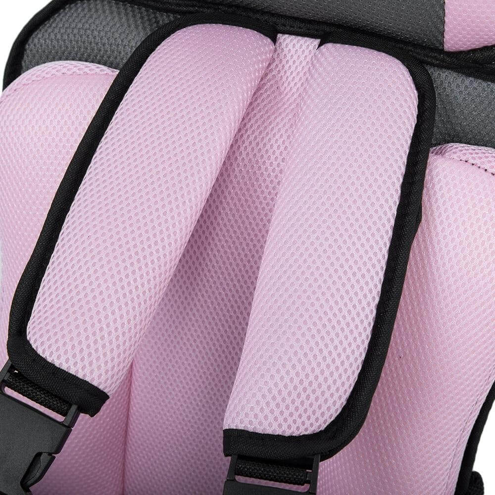 Détail des connecteurs ISOFIX pour une fixation ultra-stable et sûre du siège auto enfant.