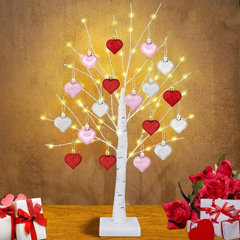 Lampe de table LED ambiance bouleau avec cœurs lumineux, parfaite pour salon ou chambre.