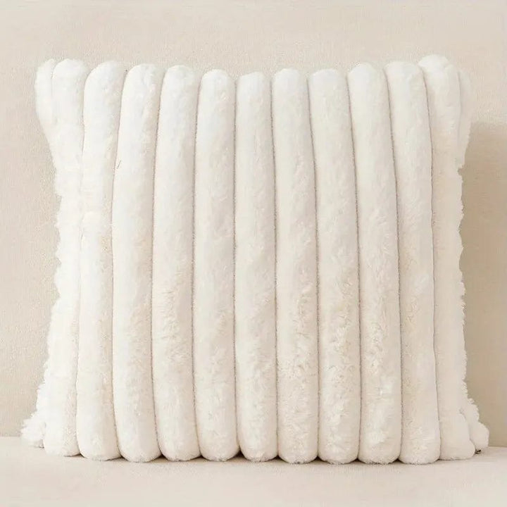 Taie d'oreiller douce et rayée, disponible en gris, blanc, vert. Un ajout chic à votre literie.