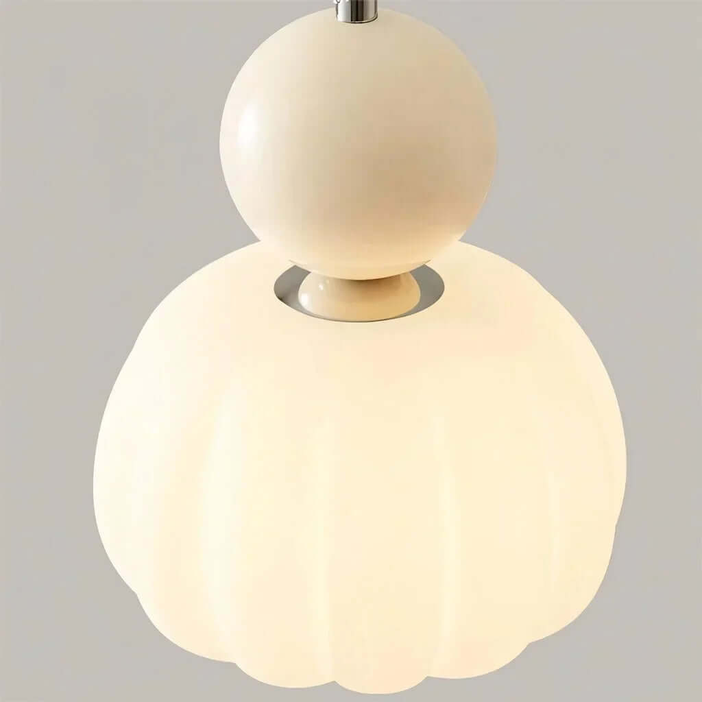 Luminaire élégant Art Déco crème, suspension moderne pour plafond.