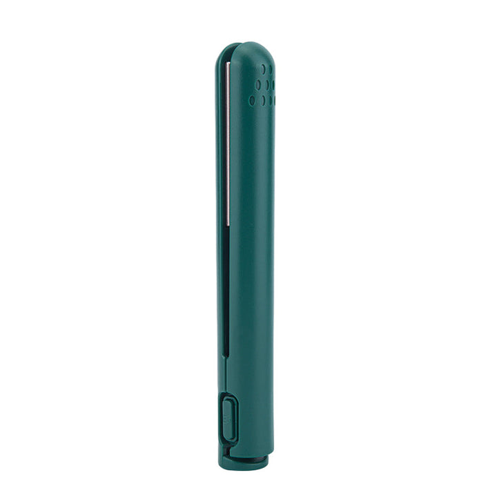 Fer à lisser de poche pour des retouches rapides et un lissage parfait à tout moment.