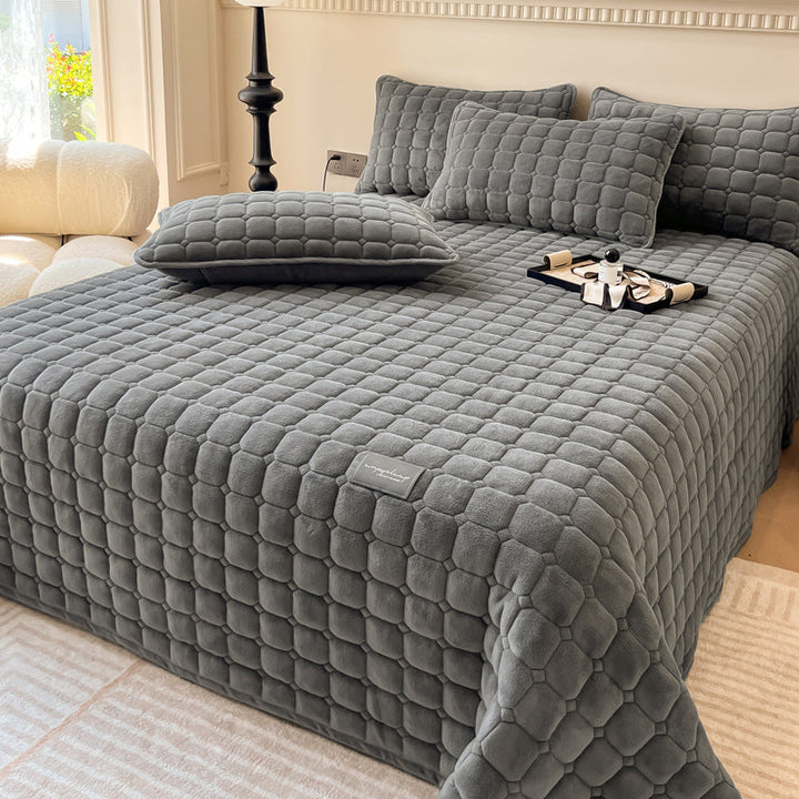 Couverture douce texturée moderne, parfaite comme jeté de lit élégant pour la chambre.