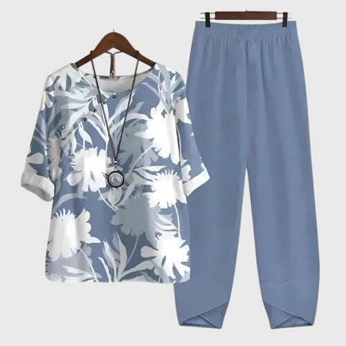 Tenue femme polyvalente, ensemble 2 pièces confortable, parfait pour toute occasion.
