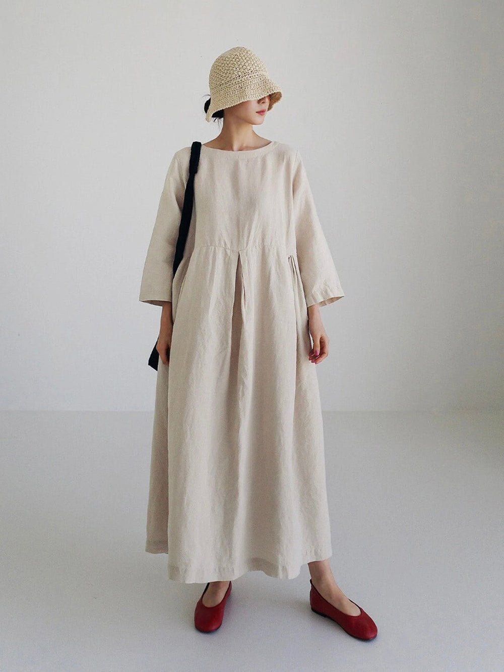 Robe longue Cielo minimaliste et respirante, offrant un confort optimal pour femme, parfaite pour l'été.