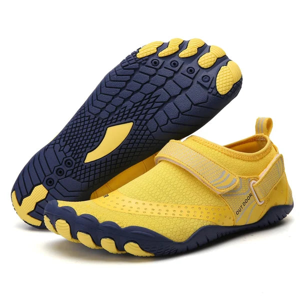 Paires de chaussures aquatiques unisexe type pieds nus, durables et respirantes, pour natation, marche ou sports d'été.