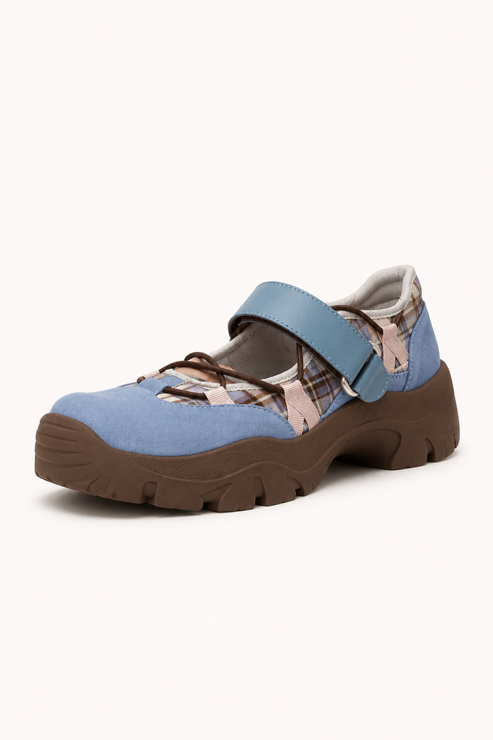 Élégantes ballerines sport femme à bride réglable et semelle crantée, idéales pour l'été actif.