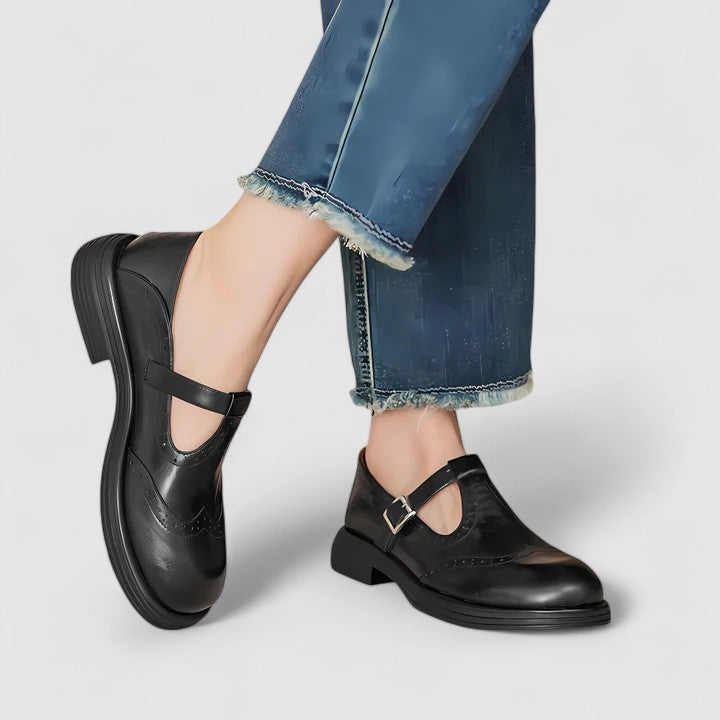 Chaussures ballerines femme marron, ultra-confortables avec bride ajustable pour un maintien parfait.